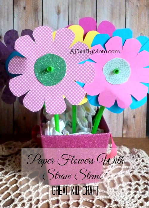 paper flowers ~ made with straws, #spring, #mayday, #april,#may,  #mothersday, #mother, #easy, #kidcraft, #thriftycraft, #craft, #springcraft, #thriftygifts, #gift, #flowers, #flowercrafts