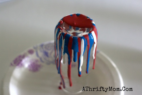 July 4th crafts, Drip Paint Vase, perfect for kids or teens. DIY Red, White and Blue Vase #DIY, #Crafts