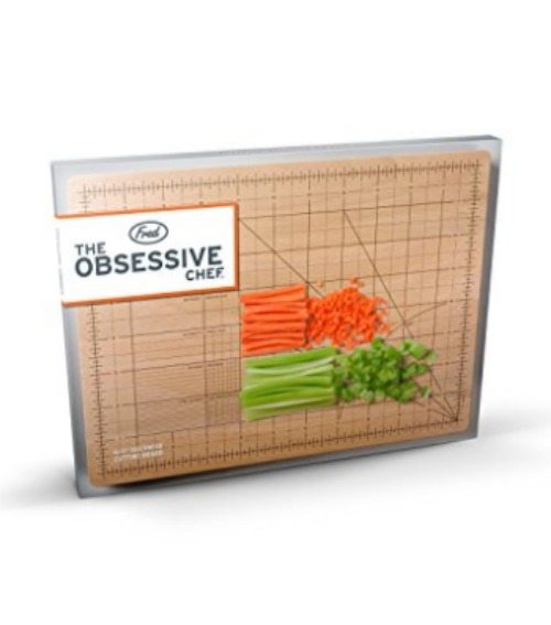 Bamboo cutting board with grids