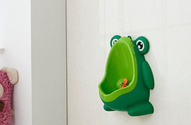 Potty training urinal for little boys