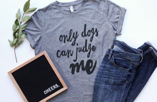 Only dogs can judge me tee
