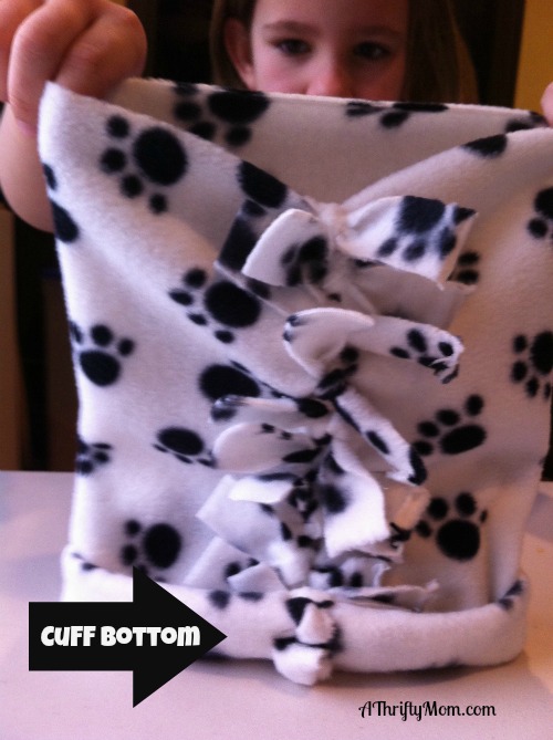 Easy No Sew Fleece Hat! A Thrifty Mom Recipes, Crafts, DIY and more