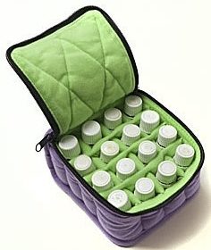Essential Oils Carrying Case for oils bottles like doterra and young living, soft case with keep your bottles safe, 17 aromatherapy oils case