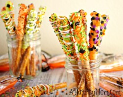 Gourmet Halloween Pretzel Rods, Halloween Recipes, Easy Halloween Treats, Halloween Party Ideas, Halloween Food