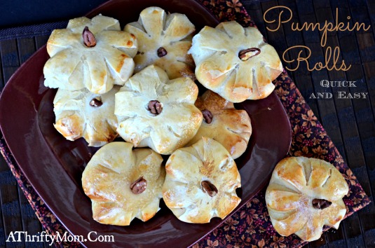 Pumpkin Rolls a quick and easy way to make your table festive, perfect for Halloween and Thanksgiving parties