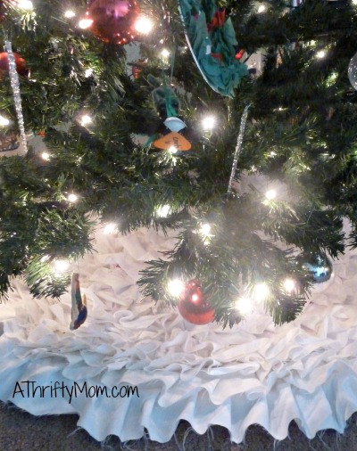 DIY ruffled tree skirt, #christmas,#easydiy, #easy,  #treeskirt, #tutorial,  #Christmascrafts, #recycledcrafts, #sewing,#thriftyholidays