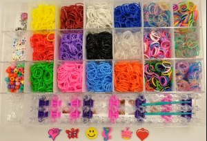 wenkbrauw Ambassadeur Electrificeren Rubber Band Looms and Replacement Bands ~ Lowest price with free shipping  options - A Thrifty Mom - Recipes, Crafts, DIY and more