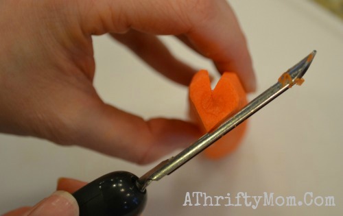 Heart Shapped Carrots, How to make heart shapped carrots, fun Valenintes snack ideas that are Healthy