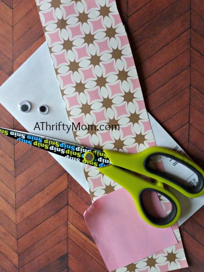 Bunny bookmark ~ Made from an envelope, #bunny, #recycle,#bookmark, #recycling, #reuse, #envelope, #googlyeyes, #rabbit, #easycrafts, #thrfitycrafts, #giftideas, #kidcrafts, #kidscraft