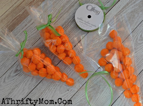 Easter Carrots, Cheeto or Cheese Puffs carrots for Easter. Easy snack ideas for kids, all you need is Cheese Puffs, Ribbon and a Frosting bag #Easter, #Kids, #Snacks, #Cheetos