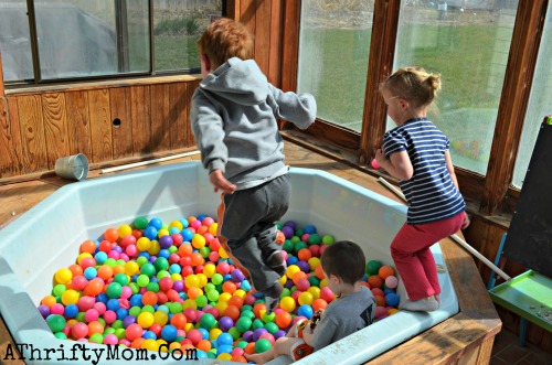 How to make your own ball pit, Turn an old hot tub into your very own BALL PIT for kids #Kids, #Play, #BallPit   ,