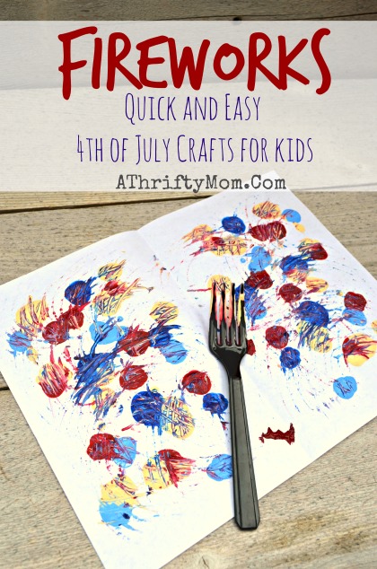 Fireworks Art made with a Fork and craft paint, quick and easy craft ideas for kids, 4th of July art projects #JULY4th, #fireworks, #KidCrafts
