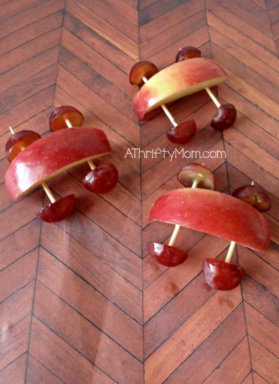 Apple Cars, have fun with food, #apples, #snacks,#grapes, #toothpicks, #healthysnacks, #healthyeating, #funwithfood, #food