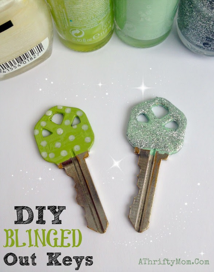 DIY blinged out keys, quick and easy craft perfect for teen girls, or just to have fun #DIY, #Hacks, #Keys, #Crafts