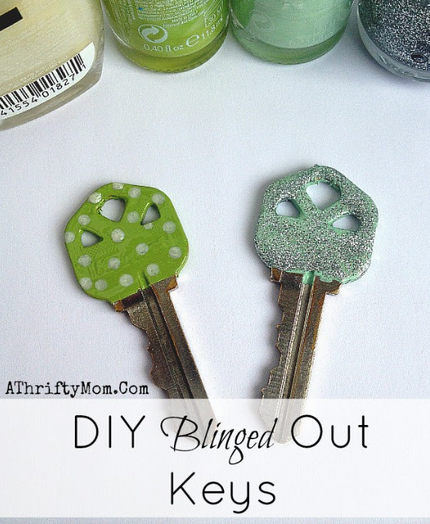 DIY blinged out keys, quick and easy craft perfect for teen girls, or just to have fun #DIY, #Hacks, #Keys,  #Crafts