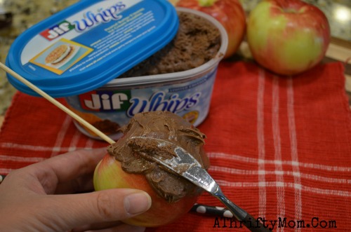 S'mores  Apples, quick and easy with Jif Whips #S'mores, #JifWhips, #Jif, #Food