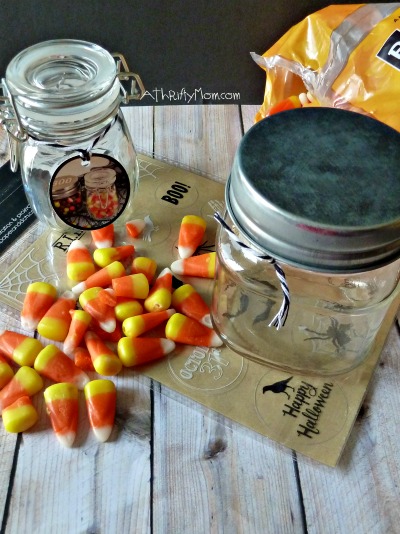 Candy jars, Easy,Quick, Thrifty Halloween treats, #treats, #halloween,#thriftygiftideas, #thriftytrickortreating, #easycrafts