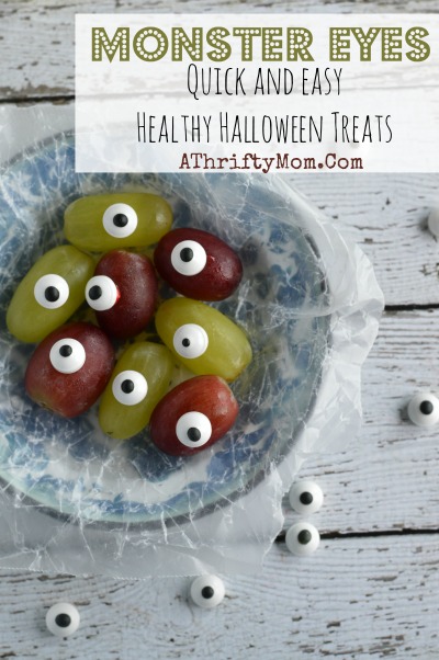 Monster Eyes (Grape Eyes) Quick and Easy Healthy Halloween Treat #Halloween