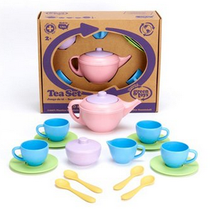 Green Toys Tea Set #GiftIdeaForKids #ImaginativePlay
