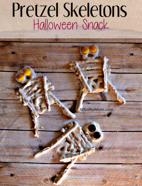 pretzel skeletons, halloween snack, #Halloween, #halloweensnack,#Halloweengoodies,#halloweenparty, #thriftyhalloweensnacks, #thriftysnackideas, #pretzels, #candycoating, #halloweencandy, #falltreatideas, #halloweentreats