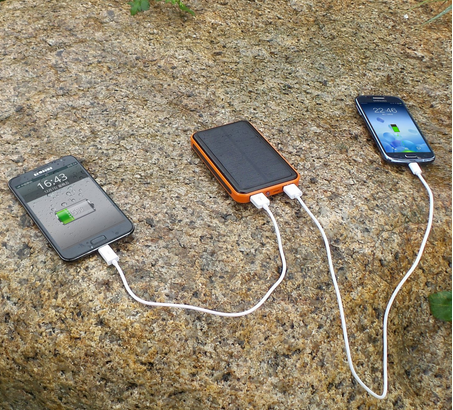Ap-Solar Charger for smartphones