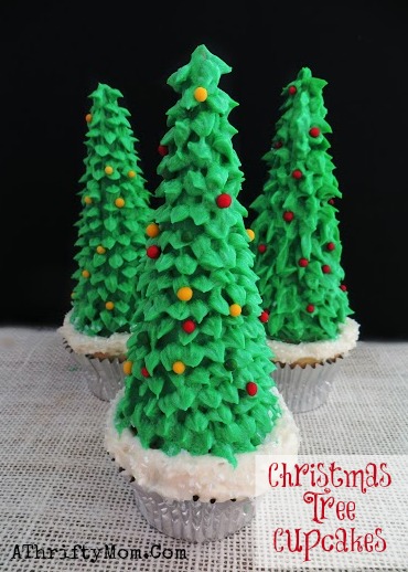 Christmas Tree Cupcakes made out of ice cream cones, easy christmas treats DIY