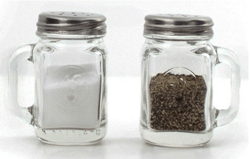 Mason Jar Salt and Pepper Shakers ~ So cute!!