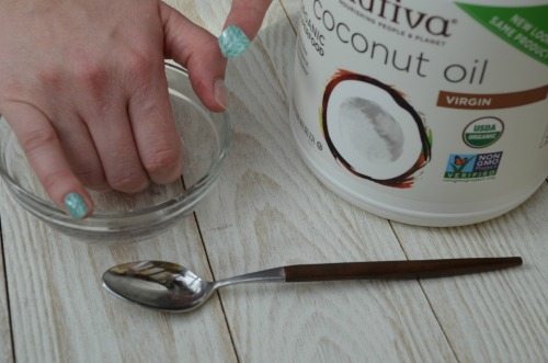 How to remove jamberry wraps with Coconut oil. nail art, nailart tips and tricks
