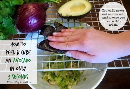 How to Peel and cube an avocado in 3 seconds,guacamole made in seconds this this awesome kitchen hack, dice an avocado, fast and easy healthy guacamole recipe, kitchen hacks