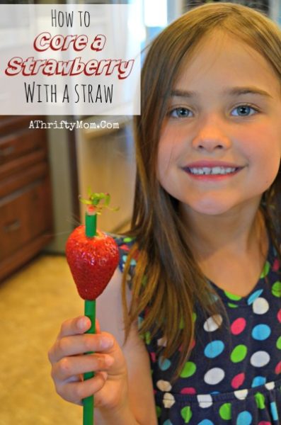 Kitchen hacks, Stawberry recipes made easy HOW TO CORE A STRAWBERRY WITH A PLASTIC STRAW, this is such a cool trick and perfect for kids helping in the kitchen.