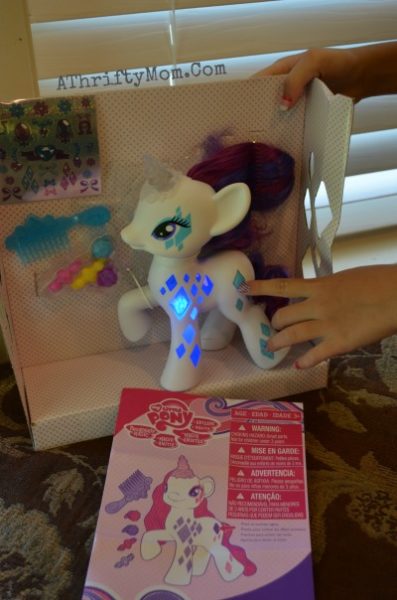 My Little Pony Friendship Is Magic with Cutie Mark Magic that lights up, Hasbro Toy review, Gift ideas for girls ages 4-9