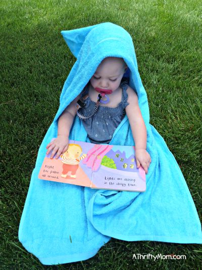 how to make a hooded towel, diy, thrifty ways to save. thrifty gift ideas. baby gift, baby shower gift idea. hooded towel, sewing