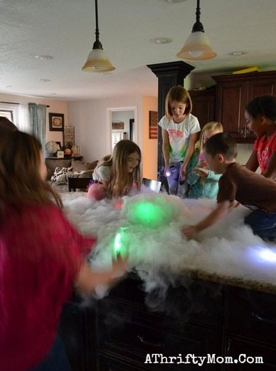 Dry Ice Fog, EASY HALLOWEEN Party ideas that will make you have the best party ever, fun games for kids on Halloween, where to get dry ice