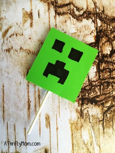 Minecraft creeper lollipops, lollipops, sucker, minecraft, minecraft party favors, minecraft food, Minecraft candy, minecraft crafts