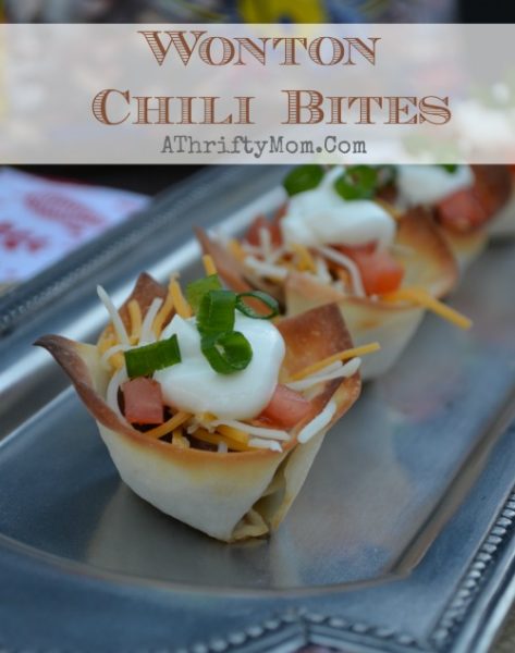 Wonton-Chili-bites-quick-and-easy-snack-ideas-for-the-superbowl-or-any-party.-Made-with-Hursts-Hambeens-chili-