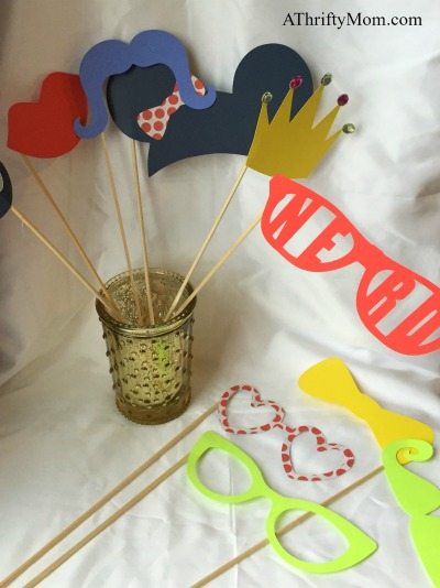 diy photo booth accessories, thrifty party ideas, easy party ideas, diy