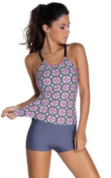 Women’s tankini modest and stylish at the same time