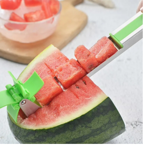 Melon slicer tool