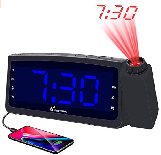 Projection clock with charger