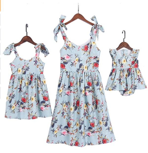 Matching mom and daughter dresses