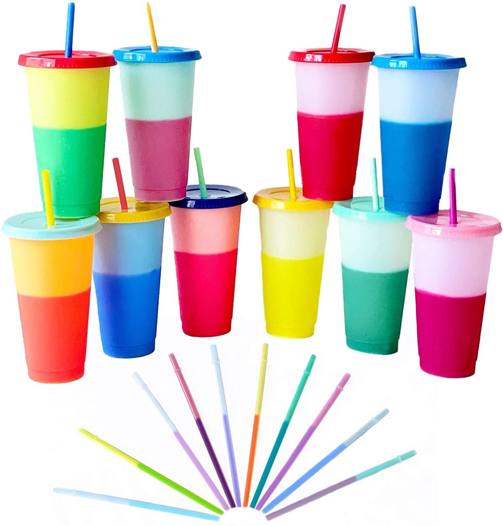 Color changing cups with lids and straws