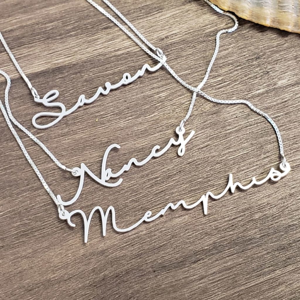 Thin name necklaces