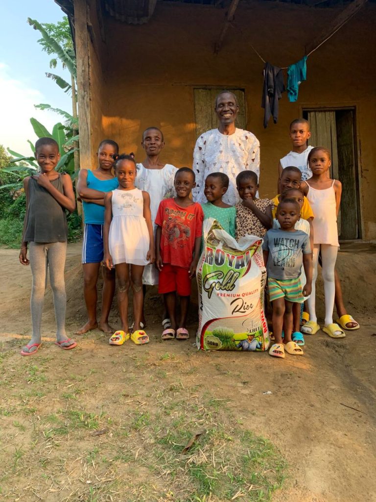 Bag of Rice Project #471 -A visit to the Emmanuel family