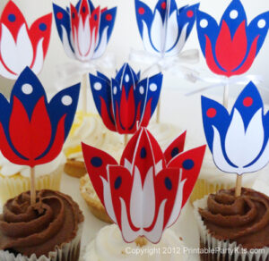 Patriotic Cupcake Toppers ~ 4th of July FREE Printables – A Thrifty Mom