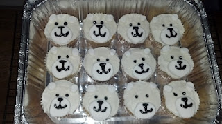 Polar Bear Cupcakes ~ Quick Cupcake Decorating Ideas - A 