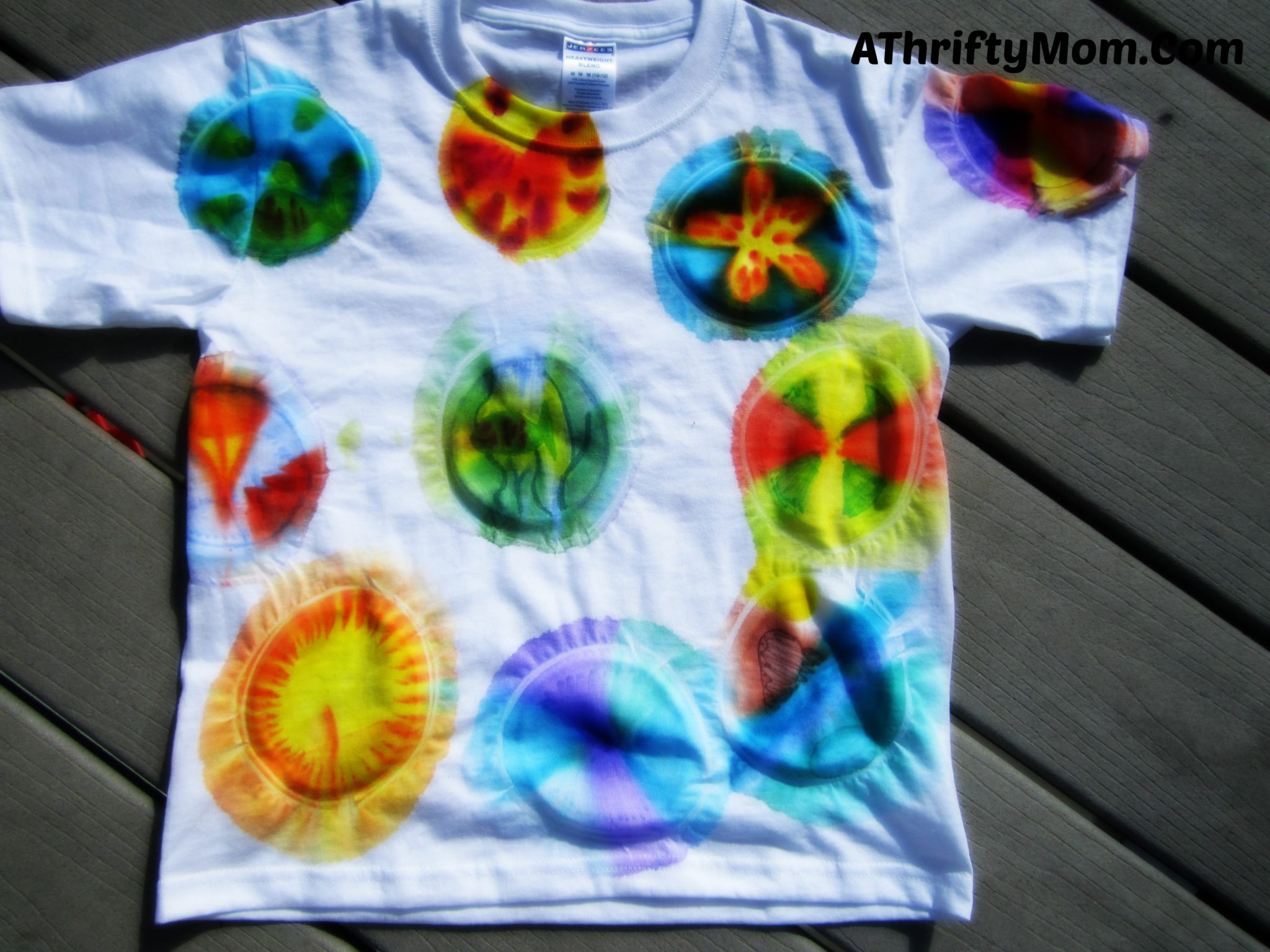 Sharpie Tie Die Shirts ~ Easy Summer Actives For Kids - A Thrifty Mom