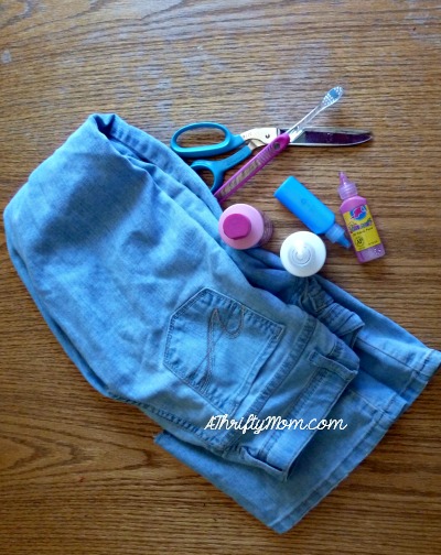 DIY Paint Splattered Denim Shorts, Great Kids Craft! - A Thrifty Mom