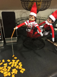 Elf On the Shelf Ideas ~ A Fun Family Christmas Tradition, Day 17 #Elf ...