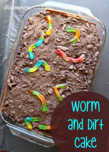 Worm and Dirt Cake ~ Fun summer recipe for kids - A Thrifty Mom ...