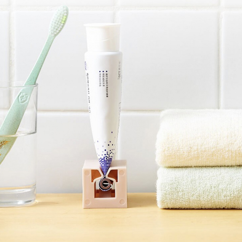 Toothpaste squeezer A Thrifty Mom